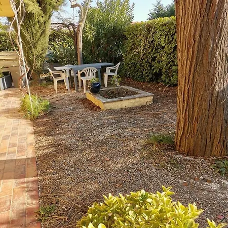 Cosy, Rénové, Avec Jardin Privatif. Le Soler